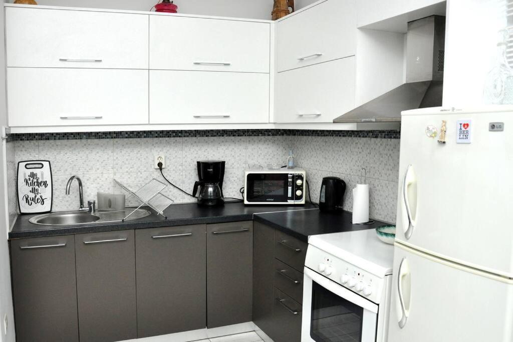 Koukakis Sunshine Roof Apartment Atenas Exterior foto