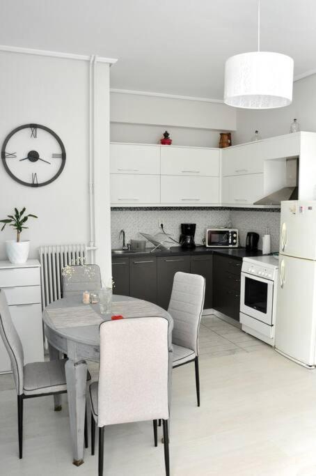 Koukakis Sunshine Roof Apartment Atenas Exterior foto